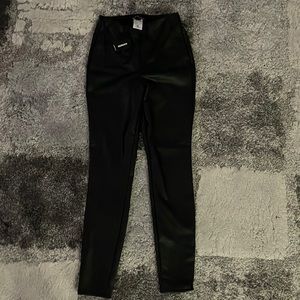 X-Small black leather leggings